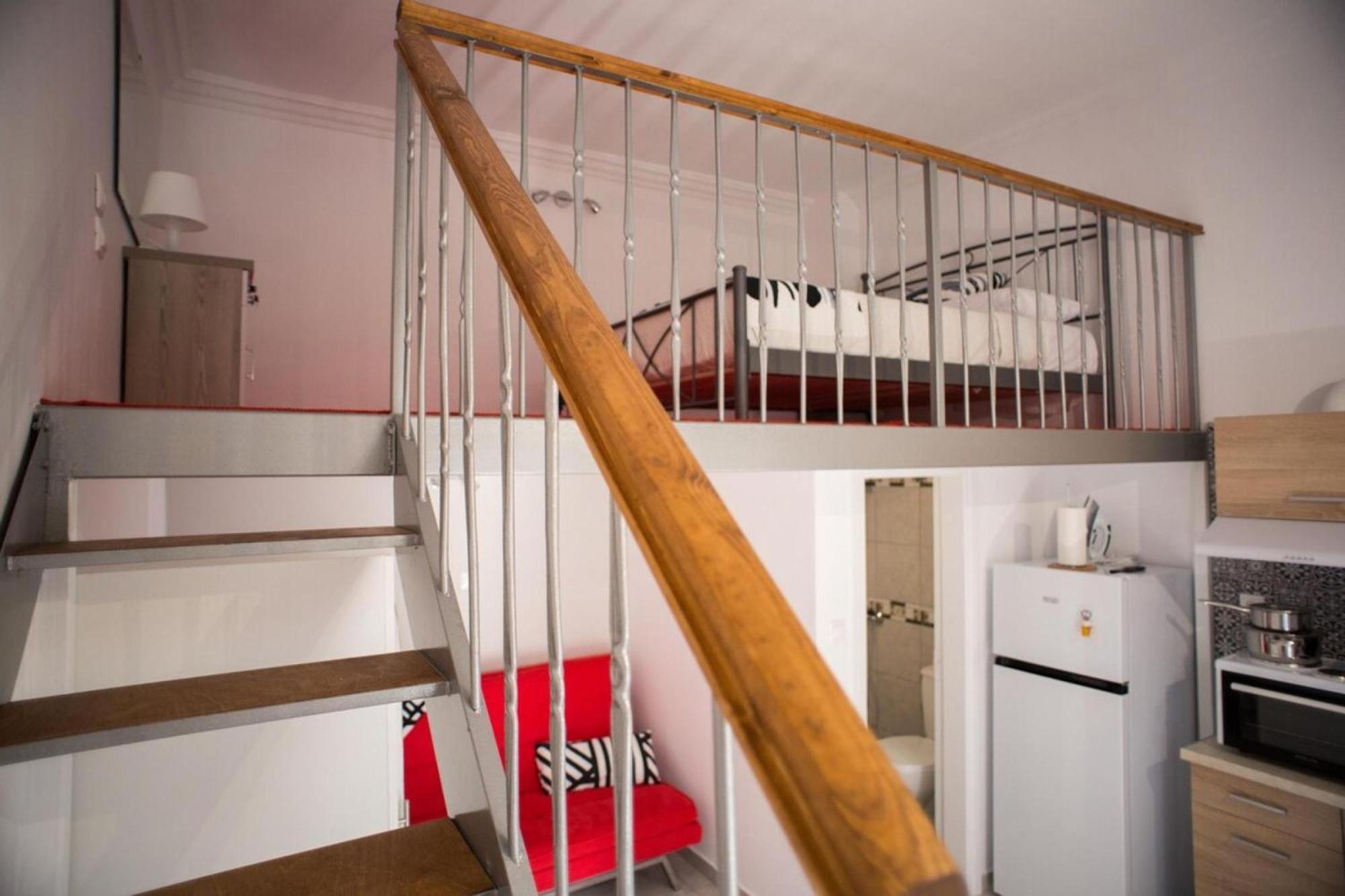 פיראוס Aimou Studio'S Apartment'S מראה חיצוני תמונה