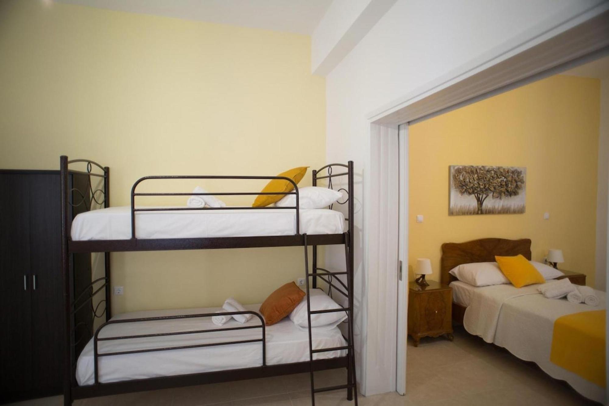 פיראוס Aimou Studio'S Apartment'S מראה חיצוני תמונה